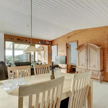 Holiday home Beautiful In With Indoor Swimming Pool